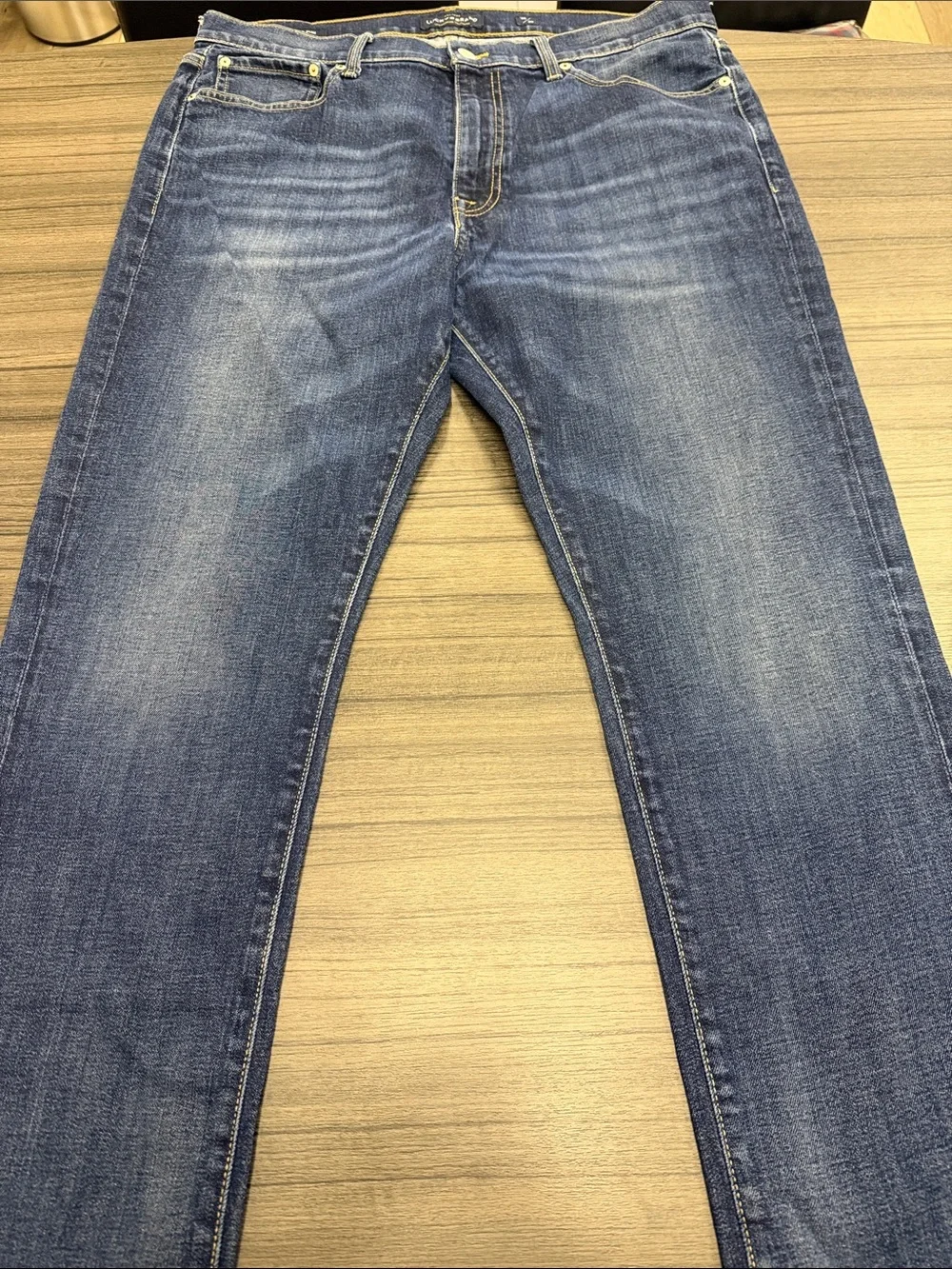 Lucky Brand Men's Medium Blue Straight Jeans